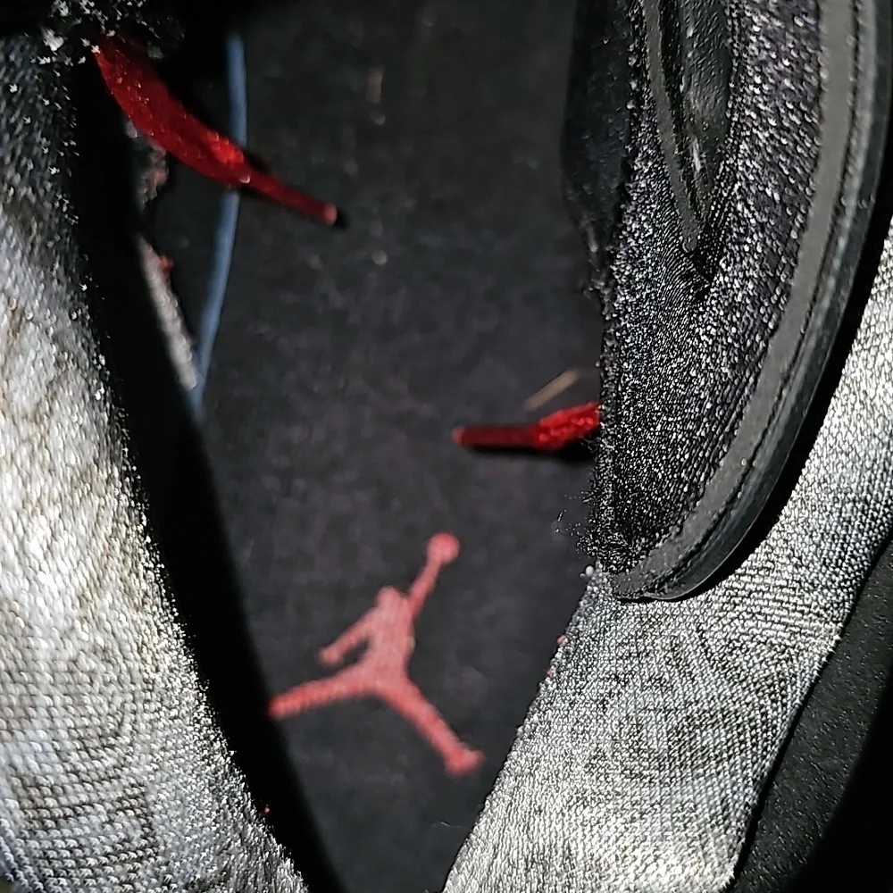 JORDAN SPIZIKE Black Varsity Red Classic Green 2017 Size 13